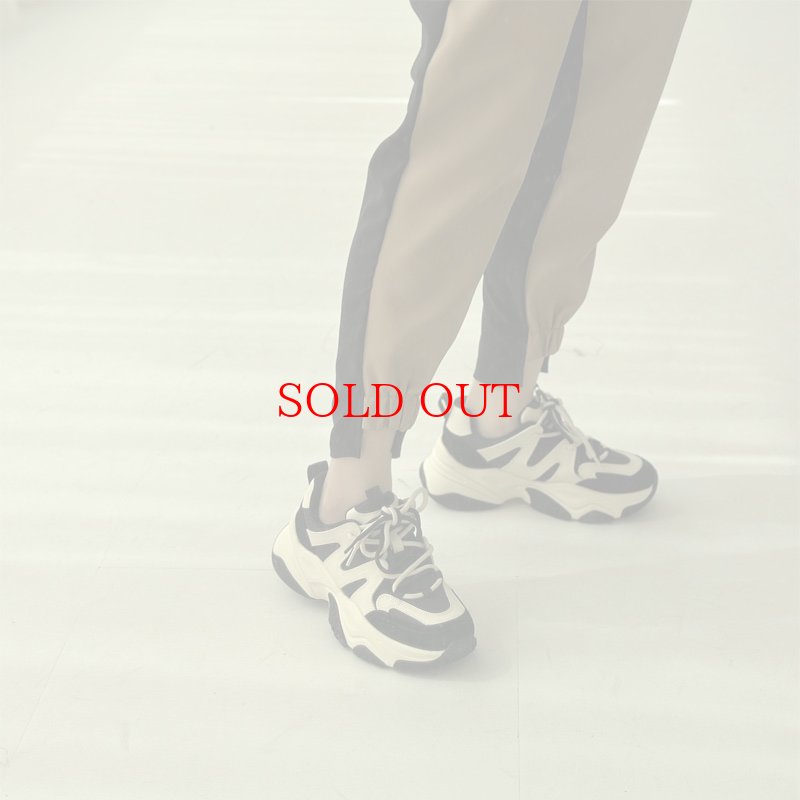 画像4: 【liveご紹介アイテム】bi-color dad sneaker (4)