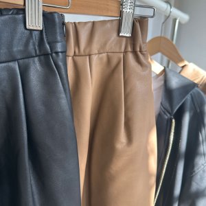 画像2: 【liveご紹介アイテム】eco leather pants