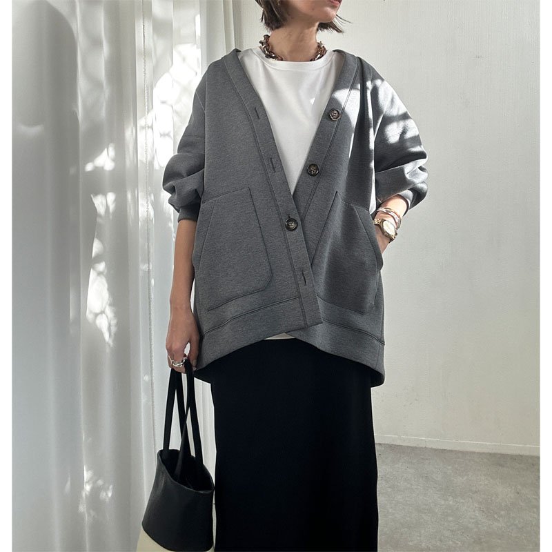 basic over cardiganのインナーにもぴったりです◎