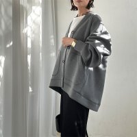 ボタンにも注目!【liveご紹介アイテム】basic over cardigan