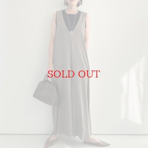 画像2: ●SALE●サラサラ素材でびよーんと伸びて超楽ちん!!●【LIVEご紹介アイテム】細リブVネックオールインワン