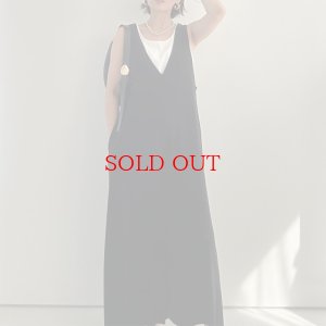 画像1: ●SALE●サラサラ素材でびよーんと伸びて超楽ちん!!●【LIVEご紹介アイテム】細リブVネックオールインワン