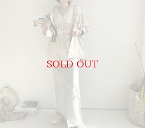 画像12: ●20日で締切●BIGロゴが可愛い【LIVEご紹介アイテム】●BIGロゴVネックトップス