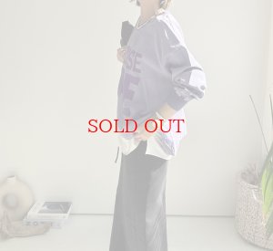 画像9: ●20日で締切●BIGロゴが可愛い【LIVEご紹介アイテム】●BIGロゴVネックトップス