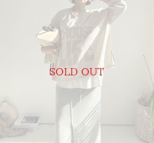 画像15: ●20日で締切●BIGロゴが可愛い【LIVEご紹介アイテム】●BIGロゴVネックトップス