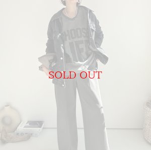 画像4: ●20日で締切●BIGロゴが可愛い【LIVEご紹介アイテム】●BIGロゴVネックトップス