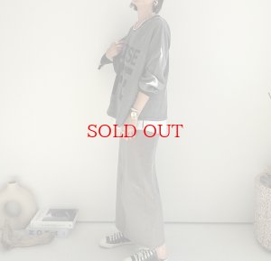 画像6: ●20日で締切●BIGロゴが可愛い【LIVEご紹介アイテム】●BIGロゴVネックトップス