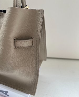 画像19: ◆セレモニーにもオススメ【LIVEご紹介アイテム】●本革トートバッグ（ショルダー付）