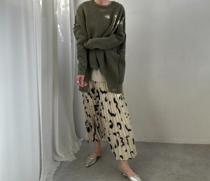 画像7: ●SALE【11/18 LIVEアイテム】アシンメトリー変形オーバーニット