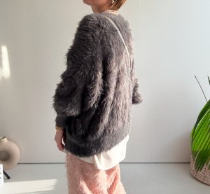 画像9: ●ゆるっと大人な雰囲気◎シャギーVネックニット【LIVEご紹介アイテム】