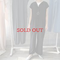 ●生産枠限り●期間限定●【2/2 LIVEアイテム】●フレンチスリーブオールインワン　ブラック（予約/4-5）