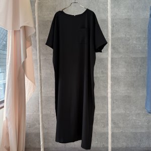 画像1: ●在庫限り◎シンプルでサラッと使える大人ワンピ【5/20 LIVEご紹介アイテム】●バックジップワンピース