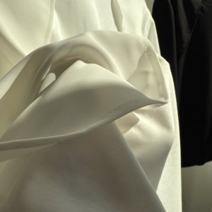 画像4: ●二の腕隠すタンク●【5/4 LIVEご紹介アイテム】●レイヤードデザインケープトップス＜予約/6上＞