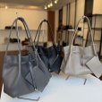 画像2: ●完全受注生産●期間限定受注●ご予約ポイント対象●【6/13 ご紹介アイテム】大容量！ペットボトルホルダー付本革バッグ＜予約/10＞ (2)
