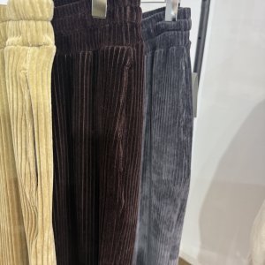 画像3: ●他にはない素材感でオシャレ感◎●期間限定●ご予約ポイント対象【6/20 LIVEご紹介アイテム】太リブコーデュロイストレートワイドパンツ（セットアップ可能）＜予約/9-10＞