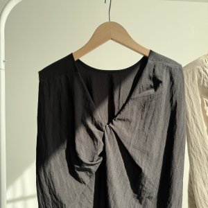 画像3: ●後姿が可愛い【6/24 LIVEご紹介アイテム】バックツイストトップス