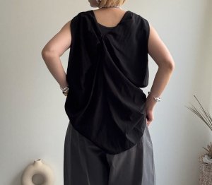 画像1: ●後姿が可愛い【6/24 LIVEご紹介アイテム】バックツイストトップス