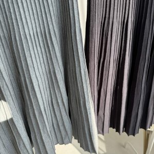 画像2: ●生産枠限り●期間限定掲載●【7/8ご紹介アイテム】ニットプリーツスカート「2WAYニットブルゾンとセットアップ可能」＜予約/8-9＞