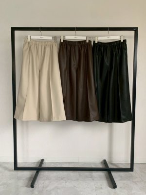 画像4: ●生産枠限り●期間限定掲載●【7/8ご紹介アイテム】フェイクレザーミディパンツ＜予約/8-9＞