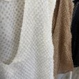 画像3: ●生産枠限り●晩夏〜秋に使える展示会シリーズ●【7/28 LIVEご紹介アイテム】ジャガードシアーUネックベスト (3)