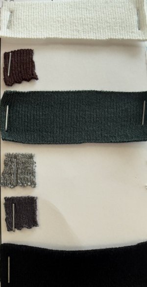 画像6: 過去1ロンTシリーズ●【10/23 LIVEご紹介アイテム】冬の必須アイテム●伸びーる裏起毛トップス●過去1ロンT●お餅ロンT【インナー使い出来る指穴付きスリムタイプ】