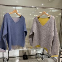 ●生産枠限り●ご予約ポイント対象●期間限定掲載●【8/7LIVEご紹介アイテム】配色Vネックニット（予約/10-11）