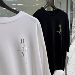 画像1: ●SALE●メーカー確認後確保●期間限定掲載●【8/7LIVEご紹介アイテム】胸元メタリックロゴT