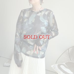 画像2: ●数量限定●【9/3 LIVEご紹介アイテム】ニュアンス柄シリーズシア―トップス