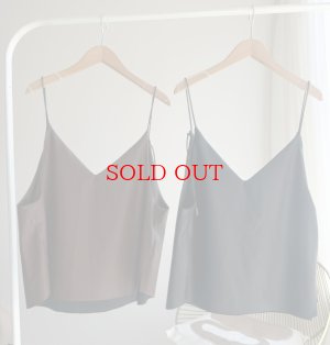 画像1: ●メーカー在庫限り●期間限定掲載【9/3 LIVEアイテム】前後2WAYフェイクレザービスチェ（予約/9-10）