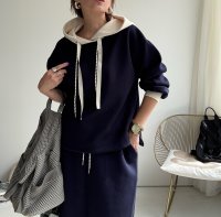 ●スカート/パンツとセットアップ可能●生産枠限り●期間限定掲載●【9/23 LIVEご紹介アイテム】バイカラーデザインフーディ