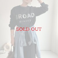 ●【10/2 LIVEご紹介アイテム】スパンコールロゴスエット