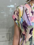 画像2: ●生産枠限り●期間限定掲載●ご予約10倍ポイント対象●【10/9 LIVEご紹介アイテム】ニュアンスプリントトップス（予約3） (2)
