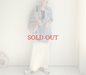 画像4: ●珍しいロング丈でレギンスやスキニー合わせにも◎【10/14 LIVEアイテム】テンセルデニムロングシャツ