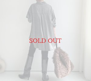 画像6: ●珍しいロング丈でレギンスやスキニー合わせにも◎【10/14 LIVEアイテム】テンセルデニムロングシャツ