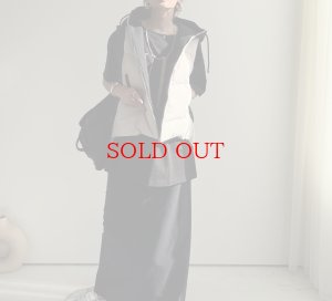 画像13: ●在庫限り●期間限定掲載●【10/14 LIVEご紹介アイテム】異素材ドッキングボンディングダウンベスト（メーカー確認後お取り寄せ）