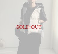 ●在庫限り●期間限定掲載●【10/14 LIVEご紹介アイテム】異素材ドッキングボンディングダウンベスト（メーカー確認後お取り寄せ）
