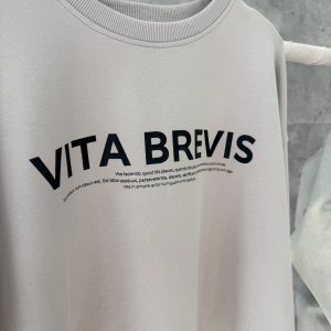 画像2: ●期間限定●ご予約10倍ポイント対象●【10/27 LIVEアイテム】ソフトポンチ素材でしっとりもっちり着心地◎インしないでいい丈◎ポンチロゴプルオーバー(予約/2)