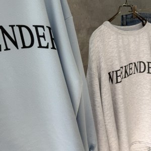 画像3: ●期間限定●ご予約5倍ポイント対象●【10/27 LIVEアイテム】ふんわり素材のゆるっとオーバーロゴスエット(予約/1-2)