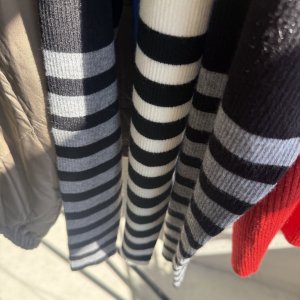 画像5: ●メーカー在庫限り●【10/30 LIVEアイテム】アシメボーダーニットカーデ(メーカー確認後お取り寄せ)