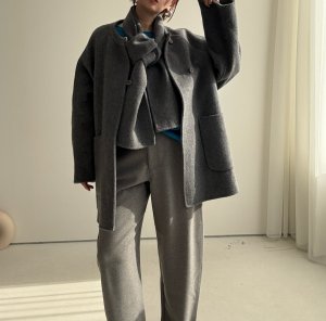 画像10: ●数量限定●アウターフェア●期間限定●【11/11 LIVEアイテム】ストール付ハーフコート（メーカー確認後お取り寄せ）