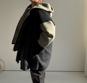 画像8: ●アウターにあわせても◎【11/14 LIVEアイテム】フレンチスリーブボアベスト