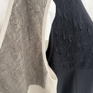 画像6: ●期間限定●ご予約10倍ポイント対象●ayane26ss【11/21 LIVEアイテム】ポンチ素材チュニック丈フレアベスト（予約/2）