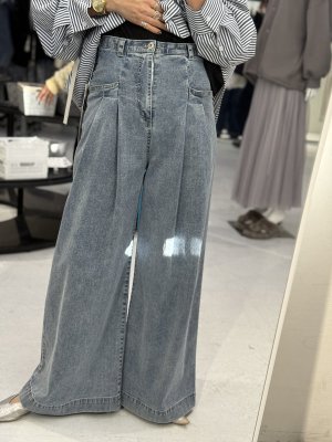 画像2: ●期間限定●ご予約10倍ポイント対象●ayane26ss【11/21 LIVEアイテム】デニム地タックワイドパンツ（予約/2）