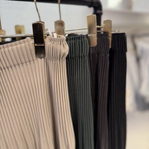 画像5: ●期間限定●ご予約10倍ポイント対象●ayane26ss【11/21 LIVEアイテム】プリーツ加工テーパードパンツ（予約/2）