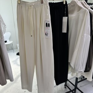 画像1: ●期間限定●ご予約10倍ポイント対象●ayane26ss【11/21 LIVEアイテム】ポンチ素材バレルレッグパンツ（予約/2）