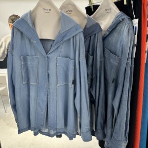 画像1: ●期間限定●ご予約10倍ポイント対象●ayane26ss【11/21 LIVEアイテム】シアーデニムフーディシャツ（予約/4）