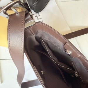 画像5: ●期間限定掲載●【完全受注生産】●ご予約10倍ポイント対象◎チャーム付本革マルチショルダー（予約/5）