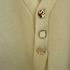 画像3: ●年末年始限定SALE●【12/28 LIVEアイテム】●デザインボタンカーディガン（メーカー確認後確保）