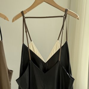 画像3: ●年末年始限定SALE●【12/28 LIVEアイテム】●バイカラーレザーライクキャミワンピ （メーカー確認後確保）