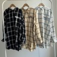 画像2: ●期間限定/数量限定●【1/5 LIVEアイテム】ロゴデザインチェックロングシャツ（予約/1-2） (2)